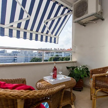 With Wifi - 15966 * Split